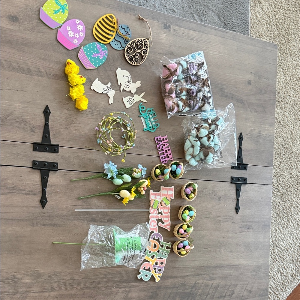Assorted Easter Decorations